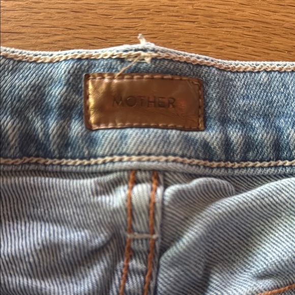 Mother The Scrapper Cutoff Denim Frayed Hem Women Shorts - Picture 2 of 9